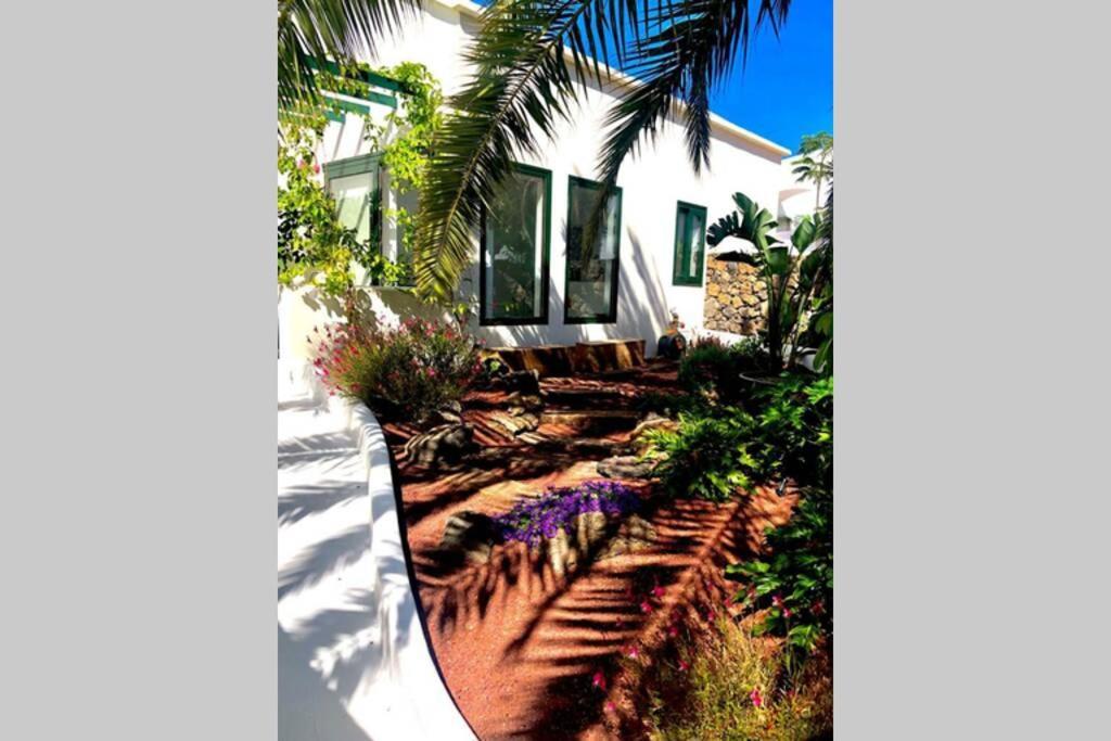 Unique, Stylish & Calm El Estanque By The Sea, Adults Only Villa Costa Teguise Eksteriør bilde