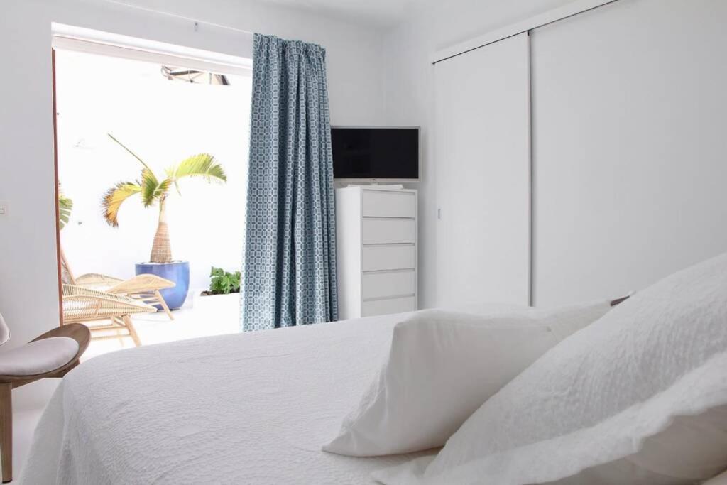 Unique, Stylish & Calm El Estanque By The Sea, Adults Only Villa Costa Teguise Eksteriør bilde